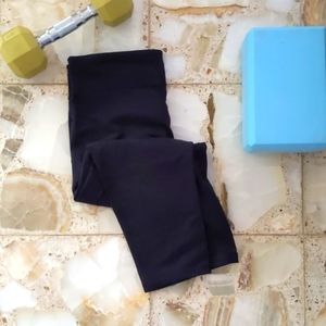 Capri with waistband pocket